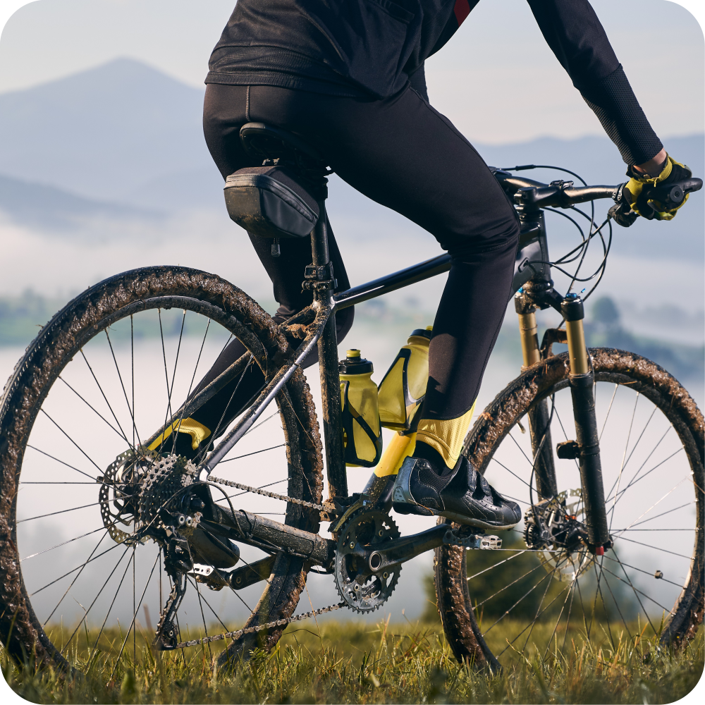 Cyclist's essentials - accessories, equipment and healthy posture