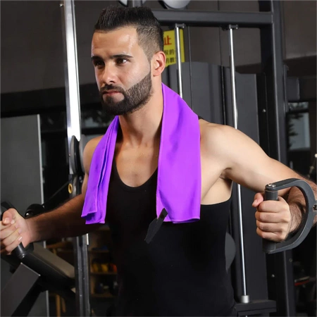 RĘCZNIK Z MIKROFIBRY SZYBKOSCHNĄCY MIĘKKI SIŁOWNIA PLAŻA BASEN 130x75 cm