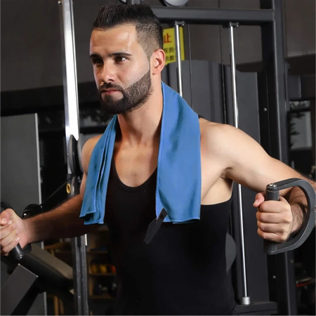 RĘCZNIK Z MIKROFIBRY SZYBKOSCHNĄCY MIĘKKI SIŁOWNIA PLAŻA BASEN 180x90 cm