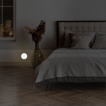 Lampka nocna LED na baterie z czujnikiem ruchu zmierzchu ZESTAW 4 sztuk