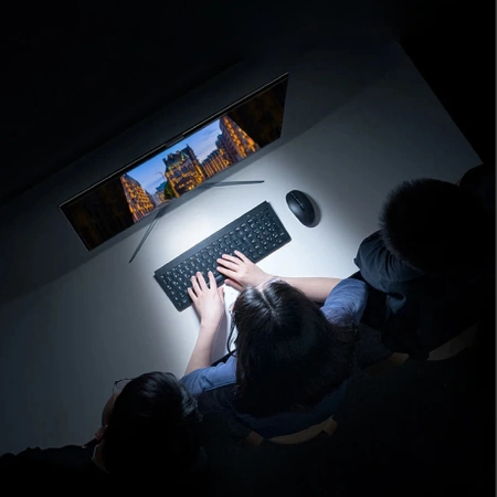 Filtr ochrany soukromí na monitor - ochrana údajů GDPR - MacBook Pro 13 palců