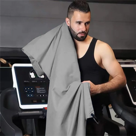 RĘCZNIK Z MIKROFIBRY SZYBKOSCHNĄCY MIĘKKI SIŁOWNIA PLAŻA BASEN 180x90 cm