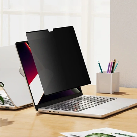 Filtr ochrany soukromí na monitor - ochrana údajů GDPR - MacBook Pro 16 palců