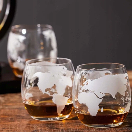 Whisky decanter with glasses EVI PREMIUM Globe Ship - gift set