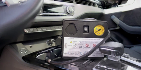 ZESTAW NAPRAWCZY do Opon z USZCZELNIACZEM 450ml Szybka Naprawa + KOMPRESOR